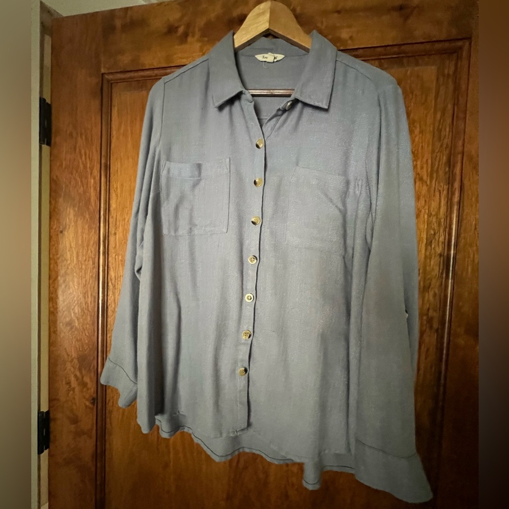 Krazy Kat size L blue shirt, non smoking home.